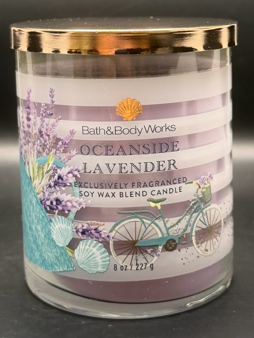 Bath & Body Works Lavender Oceanside Single-Wick 8OZ Candle in Purple